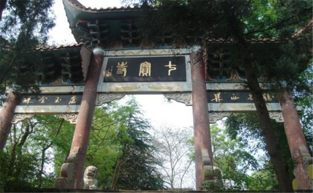 七寶寺中學(xué)學(xué)校環(huán)境怎么樣？